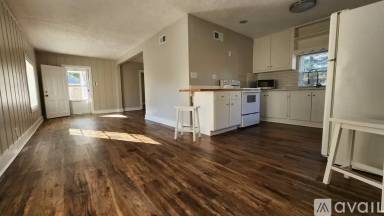 Main picture of 5930 S New Hope Rd