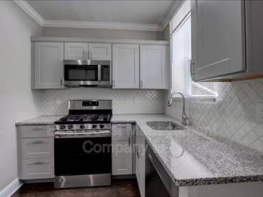 Main picture of 438 N Rose St