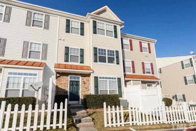 Main picture of Breezewood Condominiums