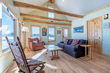 Main picture of 5077 Pine Dr
