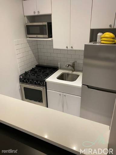 Main picture of 119 East 83rd St