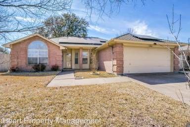 Main picture of 802 Packard Dr