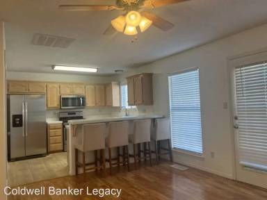 Main picture of 10815 Tranquilo Rd NE