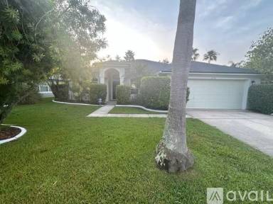 Main picture of 6744 Ferri Cir