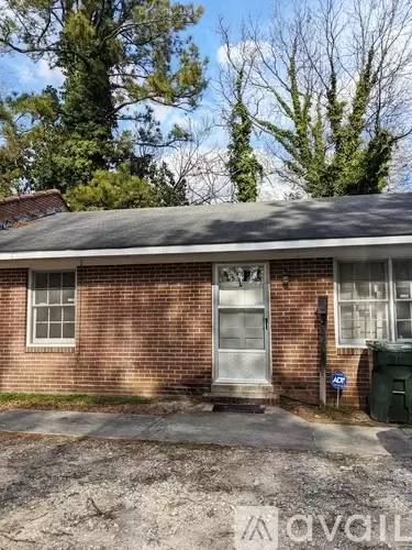 Main picture of 209 Hill St NE