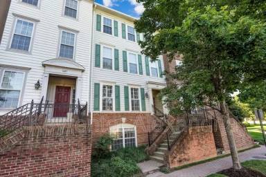 Main picture of 1601 Potomac Greens Dr