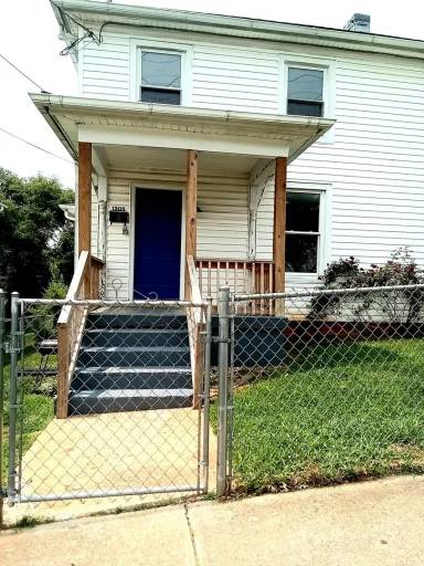Main picture of 1305 Tilden Ave