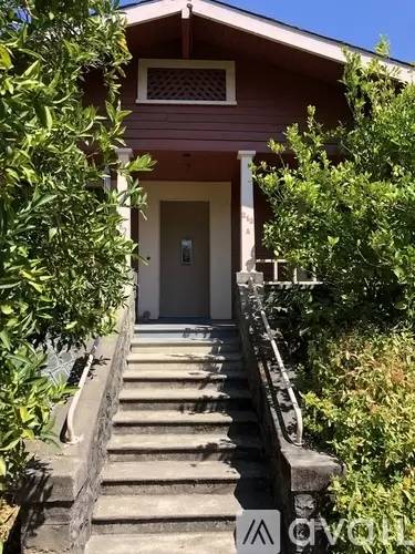 Main picture of 212 A-B 216 A-B 218 A-F 220 Univ St