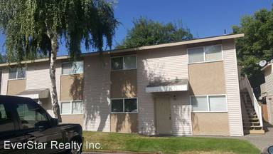 Main picture of 1911 Hoxie Ave