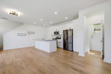 Main picture of 35861 Breckyn Ln