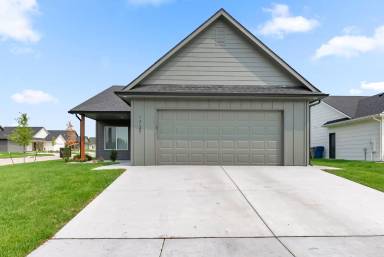 Main picture of 1819 E Liam Ct