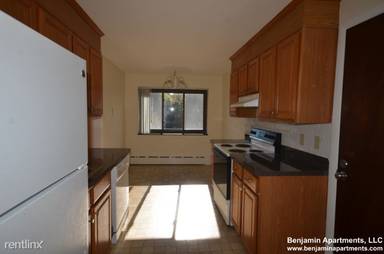 Main picture of 898 Massachusetts Ave