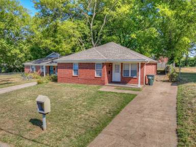 Main picture of 660 Tate Ave