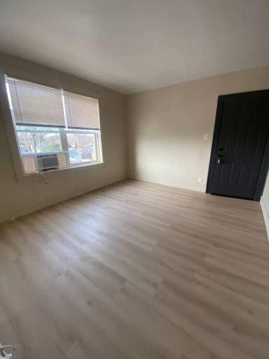 Main picture of 3449 Morganford Rd