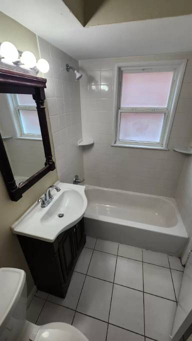 Main picture of 302 N. Birchwood - 8