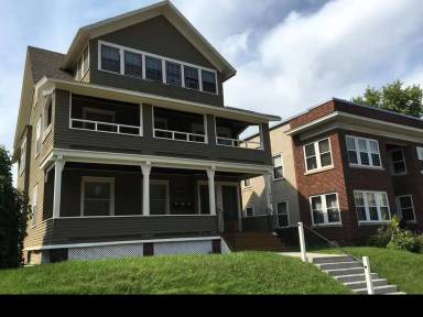 Main picture of 1920 1st Ave S