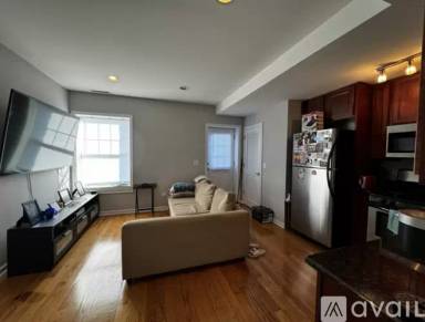 Main picture of 3217 N Karlov Ave