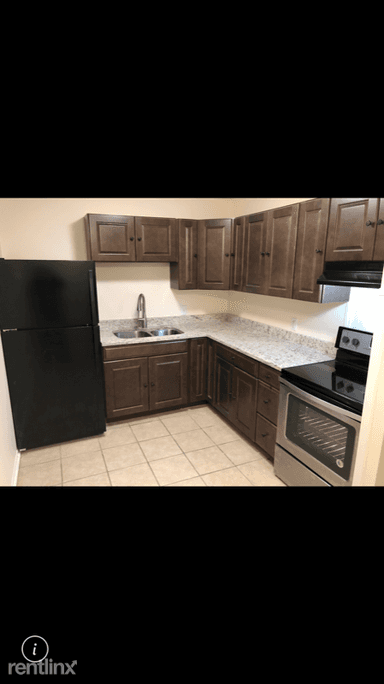 Main picture of Harding Place Condominium