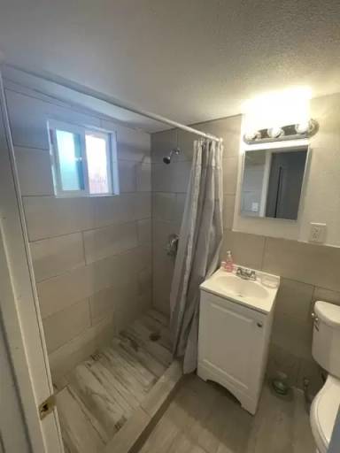 Main picture of 305 S 23rd St