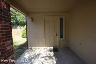 Main picture of 807 Sycamore Ridge Ln