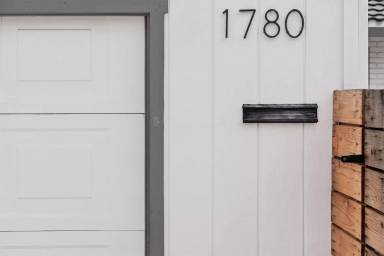 Main picture of 1780 Clayton Way