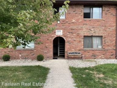 Main picture of 1306 Christopher Cir