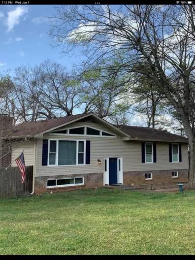 Main picture of 2809 W Hills Dr