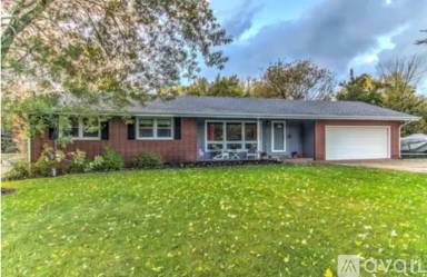 Main picture of 12418 White Oak Dr