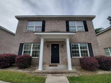 Main picture of 348 Langston Chapel Rd