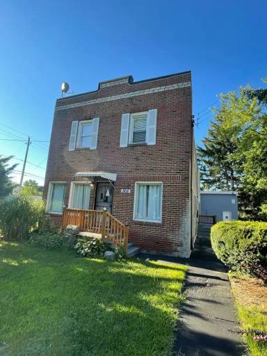 Main picture of 868 Jason Ave