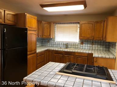 Main picture of 161 Prado St