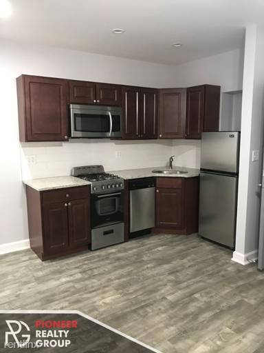 Main picture of 4070 N Kenmore Ave