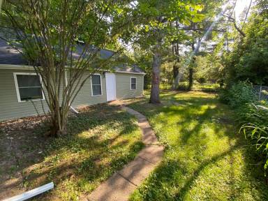 Main picture of 405 1/2 S McKinley Ave