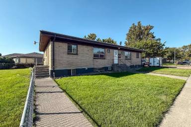 Main picture of 1304 W Hopkins St