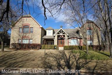 Main picture of 3647 E 96th Pl