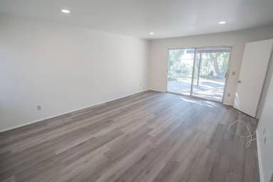 Main picture of 19726 Merryhill St