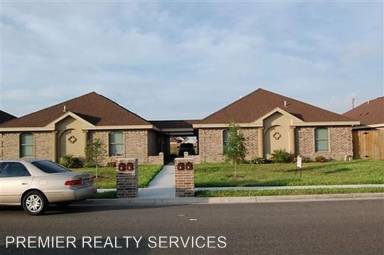 Main picture of 705 W Emerald Dr