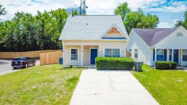 Main picture of 141 Wildflower Ln