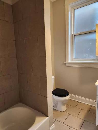 Main picture of 5111 W Ferdinand St