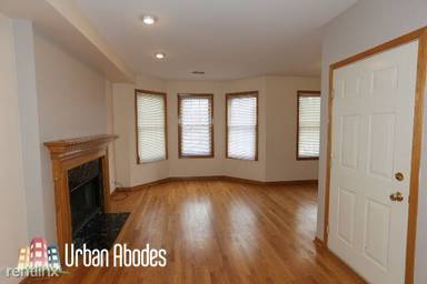 Main picture of 3316 N Damen Ave