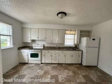 Main picture of 315 5th Ave NW
