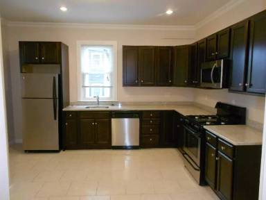 Main picture of 66 Mozart St