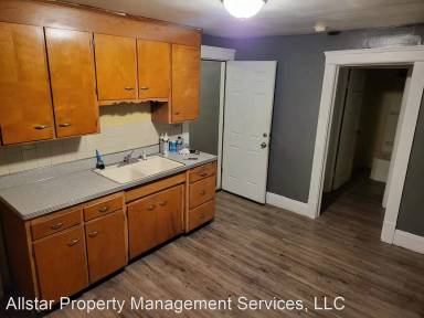 Main picture of 389 E 160th St