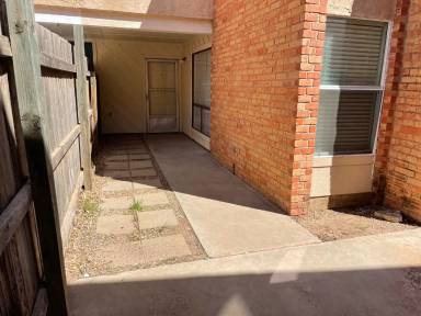 Main picture of 2230 E 52nd St