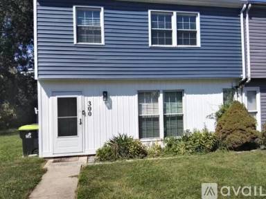 Main picture of 300 Oakway Ct