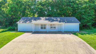 Main picture of 511 Johnson St