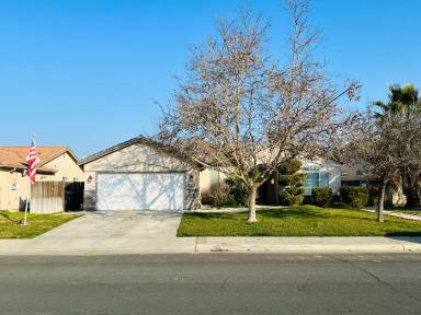Main picture of 1052 W Pebble Dr