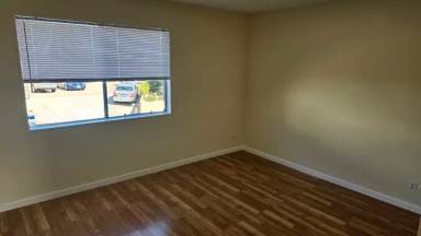 Main picture of 71 Thomas Ave