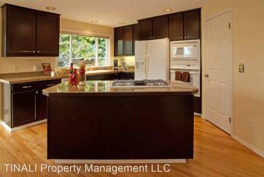 Main picture of 226 18th Ave