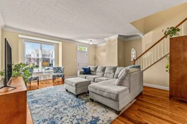 Main picture of 375 Blue Stone Hills Dr